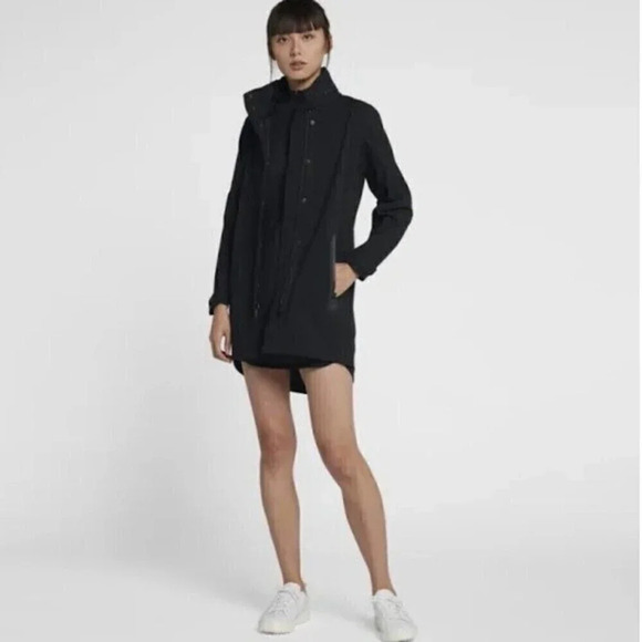 Nike Jackets & Blazers - Nike Hypershield Hyperadapt Jacket Size Medium ❤️